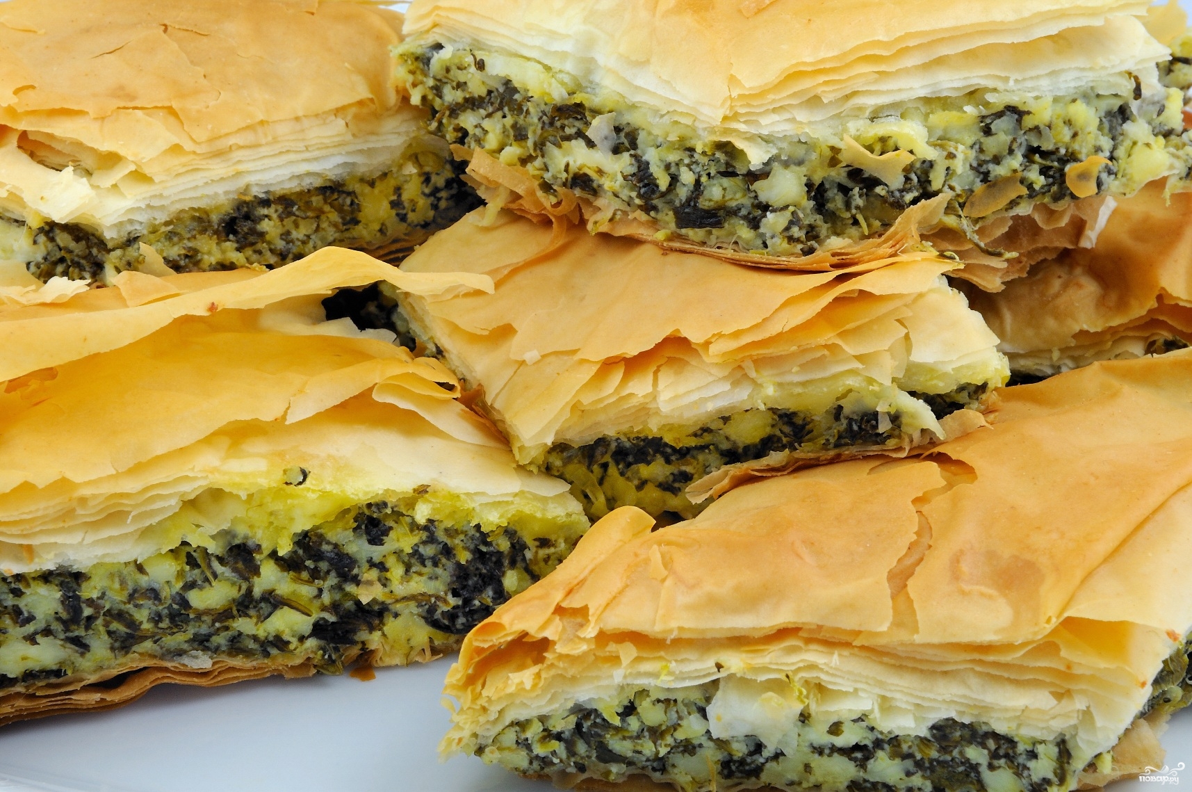 Как сделать вкусный пирог из слоеного теста Как сделать вкусный пирог из слоеного теста